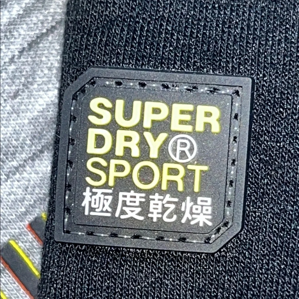 Superdry Sport Men's Gray Black Crewneck Sweatshirt Colorblock Warm Comfortable - Picture 3 of 10